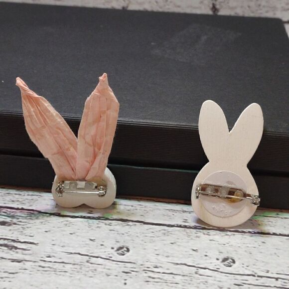Bunny Pin Set.  B1 - Picture 2 of 2